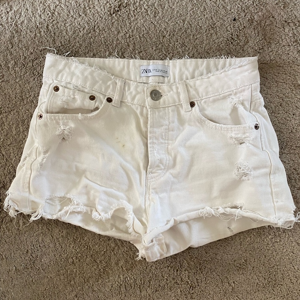 white zara denim shorts